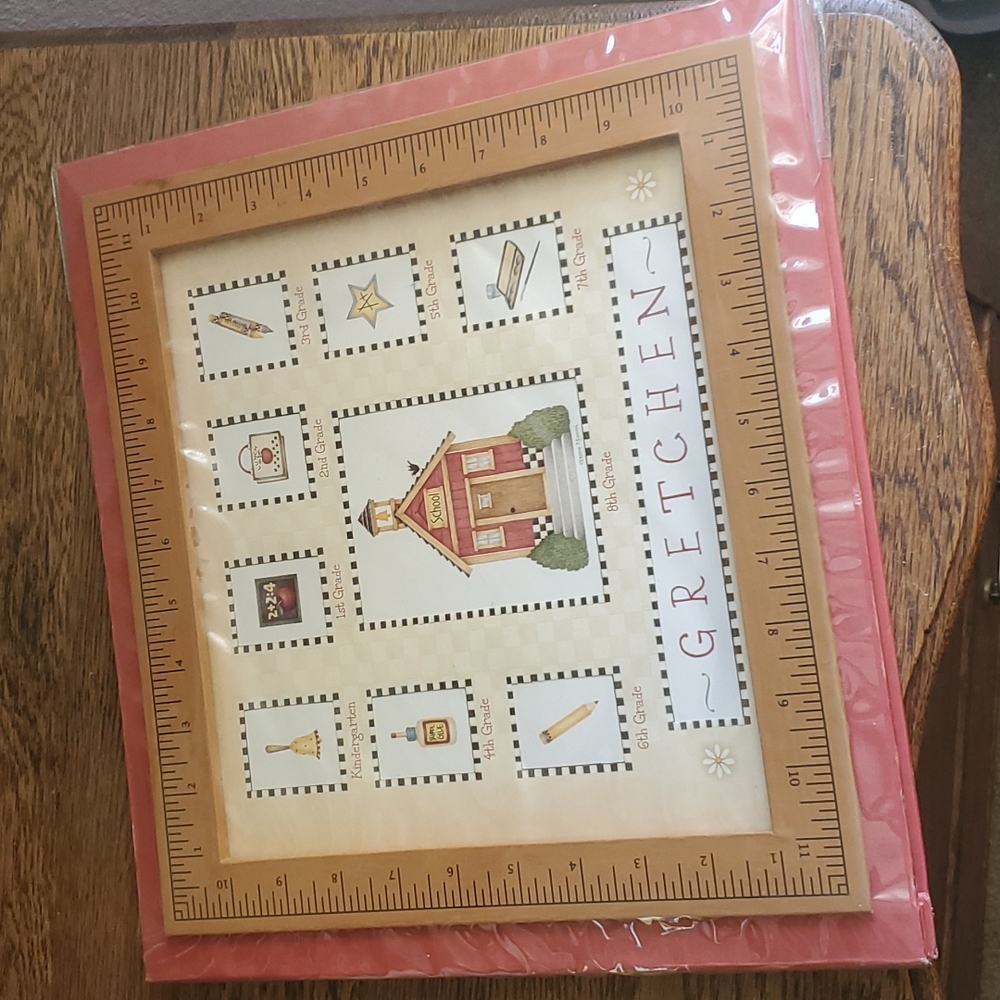 Debbie Mumm 2007 K-8th Grade School Memories Pocket Album